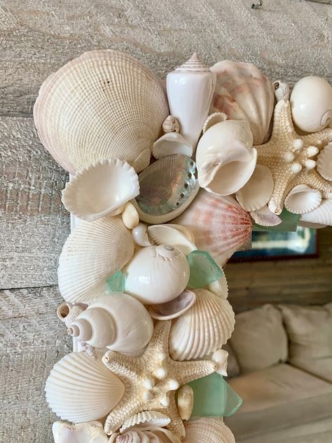 Seashell Mirror Wall Decor / White Seashell Mirror With Sea Glass - Etsy Seashell Mirrors, Shell Bathroom, Seashell Mirror, Shell Mirror, Handmade Stuff, Ocean Jewelry, Mirror Tiles, Seashell Art, Room Redo