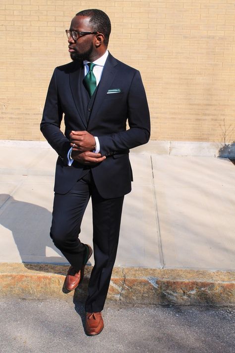 Black Suit With Emerald Green, Suit With Emerald Green Tie, Black Suit Green Tie, Black Suit Prom, Black Suit Black Shirt, Emerald Green Tie, Cliff Wedding, Navy Suits, All Black Suit