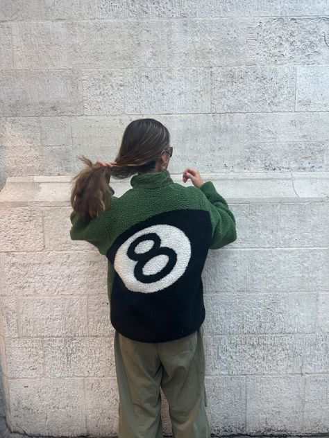 Stussy 8 Ball Sherpa Jacket Outfit, Stussy Outfit Woman, 8 Ball Jacket, Fuzzy Jacket Outfit, Stussy Jacket, Stussy Clothing, Soft Streetwear, Fleece Outfit, 8 Ball