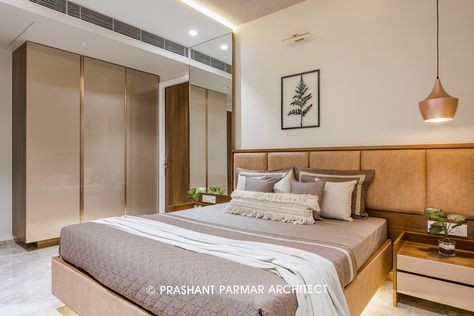 Apartment Interior At Swati Crimson - Prashant Parmar Architect Textures Furniture, Prashant Parmar, Tactile Design, Contemporary Office Design, Feature Wall Living Room, Indian Bedroom Decor, Interior Ceiling Design, Architect Design House, Wardrobe Design Bedroom