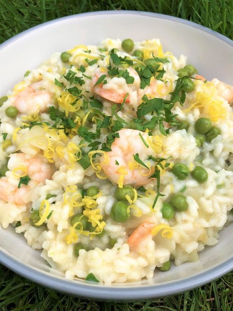 Prawn And Pea Risotto, Prawn Risotto, Leek Risotto, Pea Risotto, Greek Chicken Souvlaki, Risotto Dishes, Chicken Souvlaki, Pea Recipes, Risotto Recipes