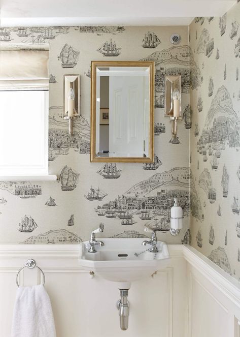 Vintage Powder Room, Wallpaper Powder Room, Bath Makeover, Art Deco Bathroom, Downstairs Toilet, Powder Room Design, Toilet Room, Bold Wallpaper, Fine Living