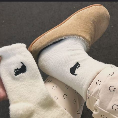 Capybara plush socks ➡️ cat plush socks 🐾 Each pair in every color is adorable. Perfect for rotating outfits every week, especially during the transition from winter to spring.🥰 #socks #cat #catlover #sock #adorable #giftideas #springfashion #springwear Capybara Plush, Winter To Spring, Cat Socks, Spring Wear, Cat Plush, Every Color, Spring Fashion, Cat Lovers, Socks