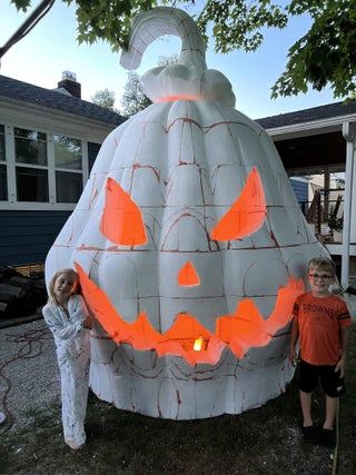 Oversized Foam Jack-o Lantern : 20 Steps (with Pictures) - Instructables Creepy Halloween Props, Halloween Art Projects, Giant Pumpkin, Halloween Props Diy, Living Walls, Foam Pumpkins, Harry Potter Halloween, Diy Sprays, Stacked Pumpkins