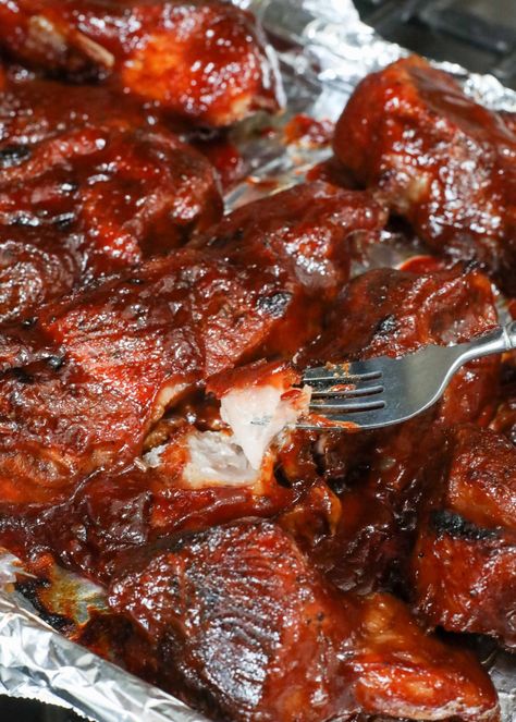 How To Cook Country Style Ribs in the Oven - Barefeet in the Kitchen Country Ribs Oven, Beef Country Style Ribs, Baked Country Style Ribs, Boneless Country Style Ribs, Boneless Country Style Pork Ribs, Oven Pork Ribs, Boneless Beef Ribs, Baked Pork Ribs, Baked Bbq Ribs