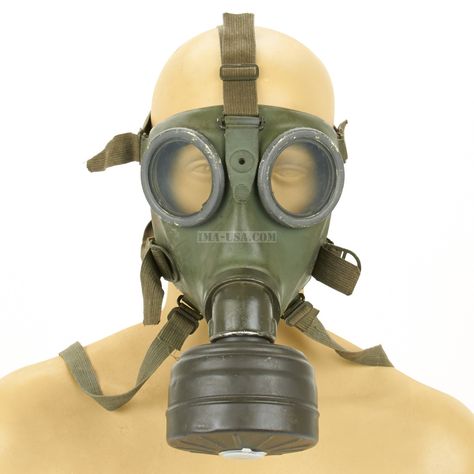 Russian Gas Mask, Rubber Mask, Gas Masks, Mask Filter, Cool Masks, Historical Period, Military Gear, Gas Mask, Dieselpunk