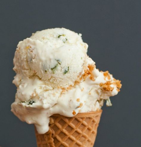 Jalapeno Cheesecake, Weird Ice Cream Flavors, Licorice Ice Cream, Unique Ice Cream Flavors, Ice Cream Recipes Machine, Ice Cream Maker Recipes, Cheesecake Ice Cream, Easy Ice Cream, Homemade Ice Cream Recipes