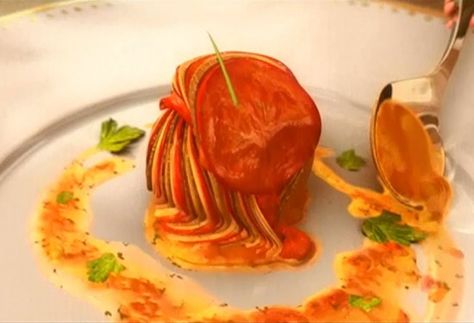 Remy's Ratatouille (This website has a lot of cool foods from books/tv/movies) Confit Byaldi, Disney Dishes, Ratatouille Recipe, Disney Food, Finger Food, Disney Magic, Good Eats, Food Art, Food To Make