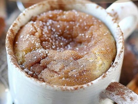 Snickerdoodle Mug Cake Recipe: A Sweet and Easy Treat in Minutes - NewsBreak Mug Cake Snickerdoodle, Snickerdoodle Mug Cake, Cream Cheese Bars Recipe, Butter Cake Cookies, Pink Lemonade Recipes, Lemon Cream Cheese Bars, Creamsicle Cake, Molasses Cookies Recipe, Peppermint Recipes