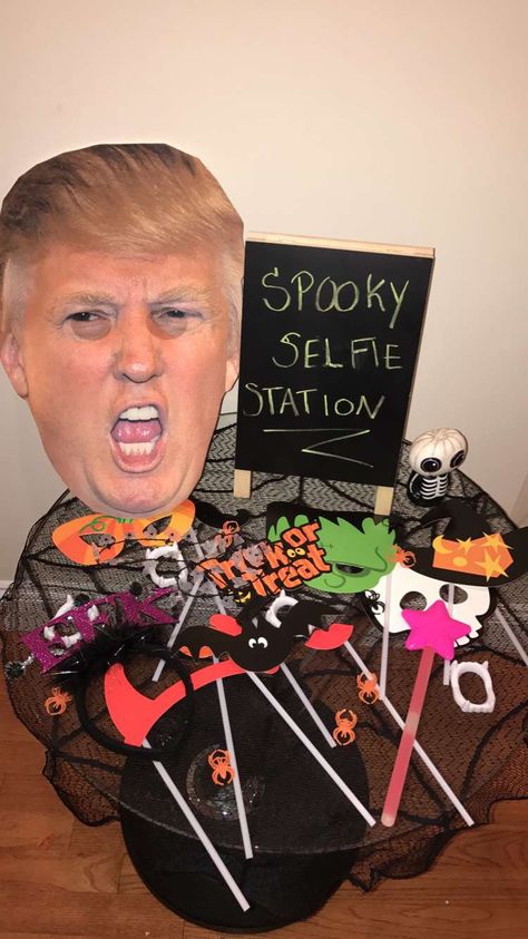 Spooky selfie station Halloween Selfie Station, Halloween Selfie, Selfie Station, Makeup Station, Themed Drinks, Halloween 2023, Halloween Festival, Halloween Ideas, Halloween Party