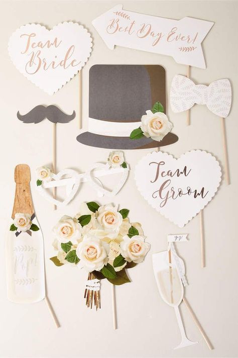 Wedding Photobooth Props, Wedding Photo Booth Ideas, Decor Photobooth, Start Wedding Planning, Sand Ceremony Wedding, Groom Sign, Bride Sign, Wedding Photobooth, Wedding Photo Booth Props