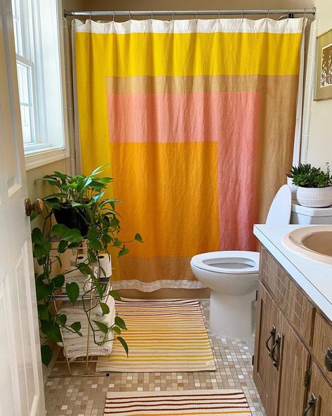 Fancy Shower Curtain, Fancy Shower Curtains, Condo Room, Bright Shower Curtain, Fun Shower Curtain, Colorful Bathroom, Apartment Deco, Urban Outfitters Home, Colorful Shower Curtain