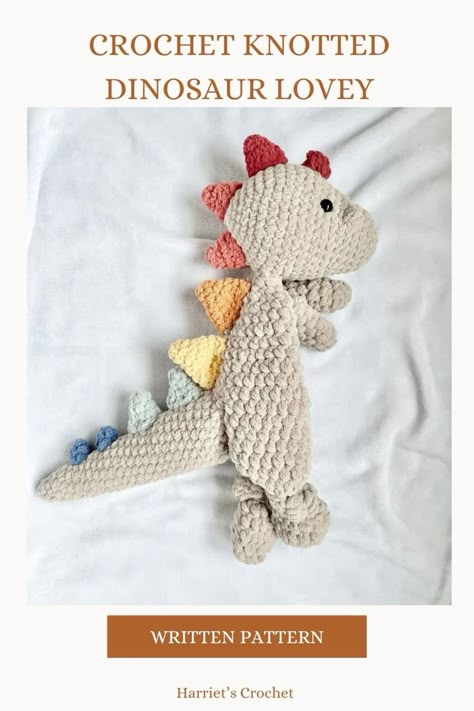 Crochet charming knotted loveys with this easy guide to amigurumi from Alyson Dratch and Lindsay McNutt, the designers and mothers behind Mama Made Minis. From snuggly farmyard friends like Lettie….#crochetamigurumi #handmadetoys #crochetlove #amigurumilove #yarnaddict Crochet Animals Free Patterns Dinosaur, Dinosaur Crochet Lovey, New Mom Crochet Ideas, Dino Snuggler Crochet Pattern Free, Crochet Dino Lovey, Crochet Dinosaur Baby Blanket, Crochet Dino Snuggler Free Pattern, Crochet Knotted Lovey Pattern, Crochet Knotted Lovey