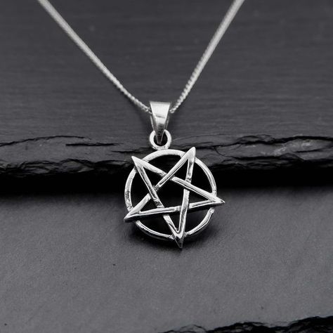 Silver Pentagram Necklace, Necklaces Satanic, Satanic Star, Emo Necklace, Goth Pendant, Pentagram Jewelry, Pentacle Necklace, Strawberry Heart, Inverted Pentagram