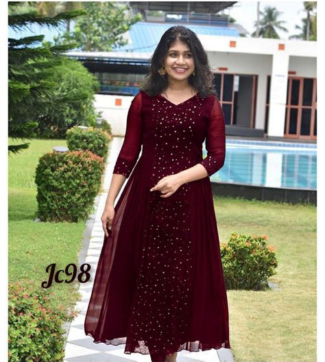 Summer Frock Designs, Punjabi Dress Design, Onam Outfits, Elegant Fashion Outfits, Simple Frock Design, Stylish Kurtis Design, Long Gown Design, Simple Frocks, Churidar Designs