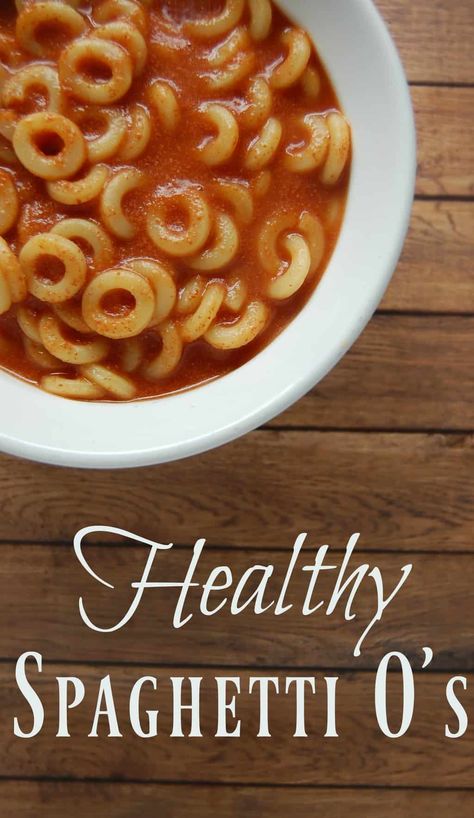 Healthy Spaghetti O's - Awesome! Let your kids have Spaghetti O's! No guilt here with this BPA free, HFCS free, real food spaghetti o recipe! You can even make it dairy free! #SpaghtettiOs #kidfood #kids #healthyfoods Food Spaghetti, Healthy Spaghetti, Vegan Spaghetti, Homemade Spaghetti, Recipes Delicious, Food O, Food Dessert, Healthy Soup, Real Food