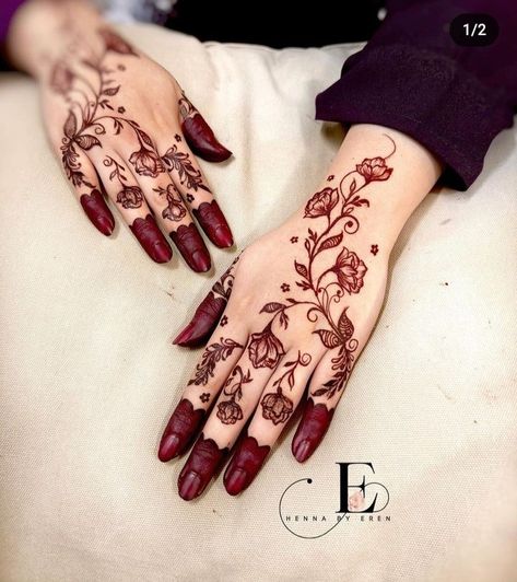 Henna Design Malay Wedding, Malay Henna Designs, Inai Tangan Simple, Inai Pengantin Simple Merah, New Unique Mehndi Designs, Henna Rose Designs, Inai Nikah, Inai Simple, Inai Design