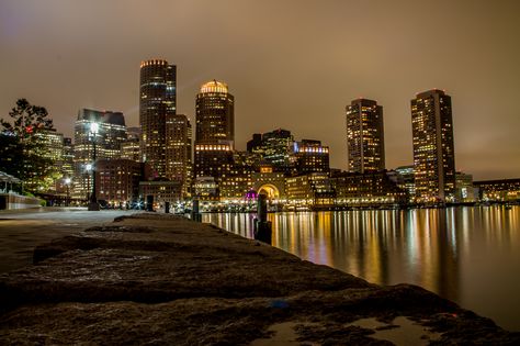 Boston Wallpaper Laptop, Boston At Night, Boston Wallpaper, Boston Aesthetic, Mac Wallpapers, Aesthetic Types, Boston Skyline, Mac Wallpaper, Macbook Wallpaper