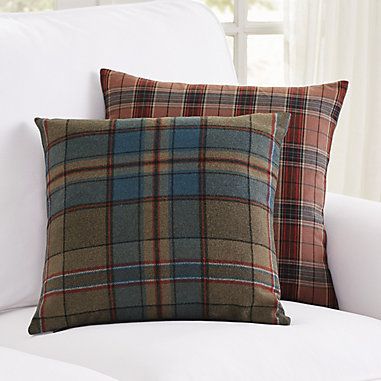 Tartan Pillow Cover Cozy Palette, Dark Academia Bedroom Ideas, Dark Academia Room Ideas, Tufted Bedding, Plaid Pillows, Tartan Pillow, Woven Charger, Academia Room, Tartan Throws