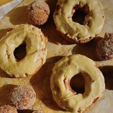 Sourdough Discard Old Fashioned Donuts — Hancock Hale Sourdough Donut Recipe, Cake Donuts Baked, Old Fashioned Donuts, Cream Donut Recipe, Baked Donut Holes, Sour Cream Donut, Maple Donuts, Old Fashioned Donut, Cake Donuts Recipe