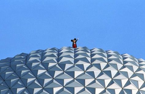 EPCOT Epcot Ball, Disney Parque, Epcot Center, Disney World Epcot, Spaceship Earth, Disney Memories, Disney World Florida, Disney Epcot, Tiny World