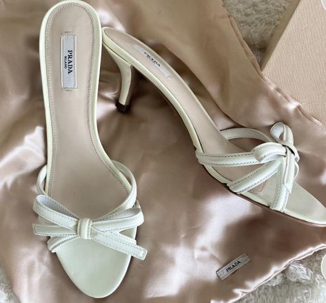 Aesthetic White Shoes, White Shoes Aesthetic, Aesthetic Prada, Bows Aesthetic, Kitty Heels, Graduation Heels, Prada Aesthetic, Products Aesthetic, Designer Aesthetic