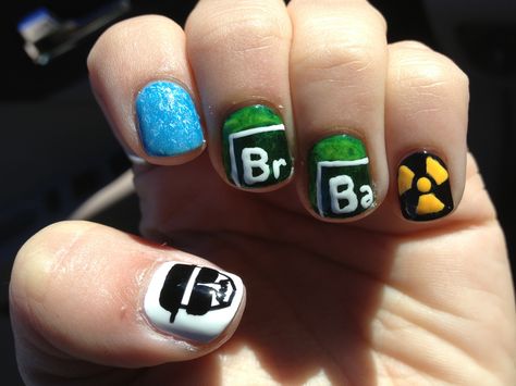 Breaking Bad nails Breaking Bad Nails, Breaking Bad Birthday, Breaking Bad Party, Halloween Core, Bad Nails, Art Deco Nails, Really Cute Nails, Geek Girls, Dope Nails