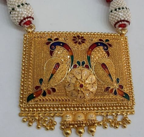 Tevta Design In Gold, Ganthan Design, Mangal Sutra, Unique Gold Jewelry Designs, Gold Jewels Design, Neck Pieces Jewelry, Antique Necklaces Design, New Gold Jewellery Designs, Bridal Jewelry Vintage