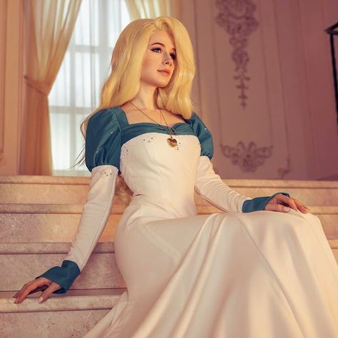 Disney Cosplay Costumes, Princess Odette, Non Disney Princesses, Disney Princess Cosplay, Swan Princess, Princess Cosplay, Modern Princess, Princess Theme, Disney Cosplay