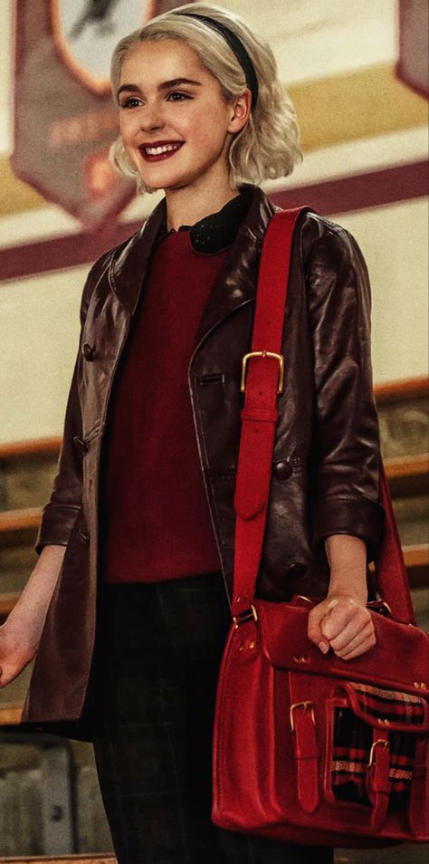 Chilling Adventures Of Sabrina Outfits, Sabrina Morningstar, Sabrina Spellman Outfit, Sabrina Spellman Style, Sabrina Witch, Sabrina Spellman, Kiernan Shipka, Red Aesthetic, Costume Ideas