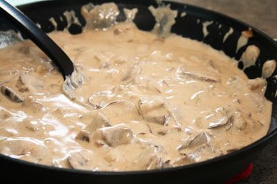 Gluten Free Beef Stroganoff, Crock Pot Stroganoff, Gluten Free Egg Noodles, Steak Stroganoff, Leftover Steak Recipes, Eat Stop Eat, Beef Stroganoff Crockpot, Beef Stroganoff Easy, Leftover Steak