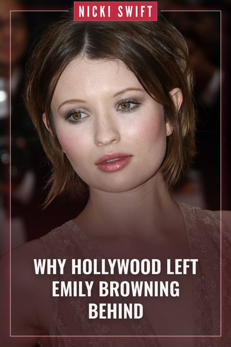 At 14-years-old, Emily Browning was already a regular on Australian TV when she was cast in Lemony Snicket's A Series of Unfortunate Events in 2004. #emilybrowning The Uninvited, Hollywood Scenes, Emily Browning, Lemony Snicket, Unfortunate Events, American Gods, Sundance Film, A Series Of Unfortunate Events, Child Actors