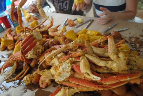 How to make your own seafood feast at home! Looks so delicious! Making Seafood Boil, Seafood Feast At Home, How To Make A Seafood Boil At Home, Birthday Seafood Boil, Seafood Boil For Large Crowd, Crab Feast Party, Crab Feast, Seafood Boil Recipes, Seafood Recipes Healthy