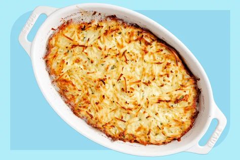 I'm Completely Smitten With Julia Child's Shredded Potato Gratin Shredded Au Gratin Potatoes, Grated Potato Casserole, Julia Childs Shredded Potato Gratin, Grated Potatoes Recipes, Grated Potato Recipes, Shredded Potato Recipes, Roasted Yukon Gold Potatoes, Julia Childs, Gratin Potatoes