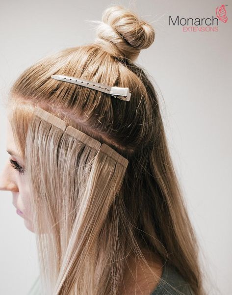 The Ultimate Guide To Hair Extensions For White Girls - Society19 Hair Extension Tips And Tricks, Hair Extensions Tutorial, Tape Ins, Hair Extension Brands, Hair Extensions For Short Hair, Extension Hair, Luxy Hair, Hair Knot, Hair Tape