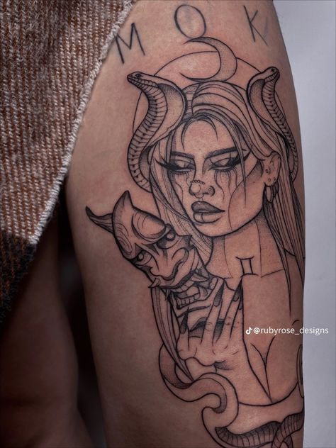 Zodiac Tattoo Ideas, Feminine Thigh Tattoos, Gemini Tattoo Designs, Tarot Tattoo, Gemini Tattoo, Leo Tattoos, Goddess Tattoo, Muster Tattoos, Alien Tattoo