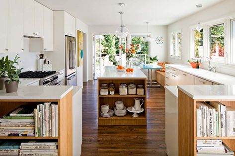 1950s Ranch house renovation in Oregon offers delightful new layout Bamboo Kitchen Cabinets, Jessica Helgerson, Ranch House Remodel, Bamboo Cabinets, Ranch Kitchen, House Renovation Projects, Retro Renovation, Decor Ikea, Contemporary Kitchen Design