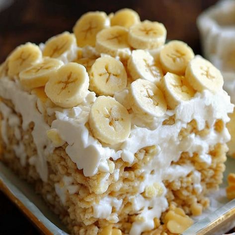 Irresistible Banana Pudding Rice Krispie Treats Banana Cream Pie Rice Krispie Treats, Banana Cream Rice Krispie Treats, Banana Pudding Rice Krispies, Banana Rice Krispie Treats, Banana Pudding Rice Crispy Treats, Banana Pudding Rice Krispie Treats, Rice Krispie Recipes, Pudding Rice, Strawberry Bread Recipes