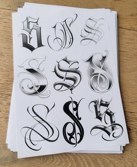 E Cursive Tattoo, Lettering Fonts Design Alphabet, Cursive S Tattoo, T Calligraphy Letter, S Font Letter Design, S Drawing Letter, Chicano Lettering Alphabet, S Calligraphy Letter, Chicano Calligraphy