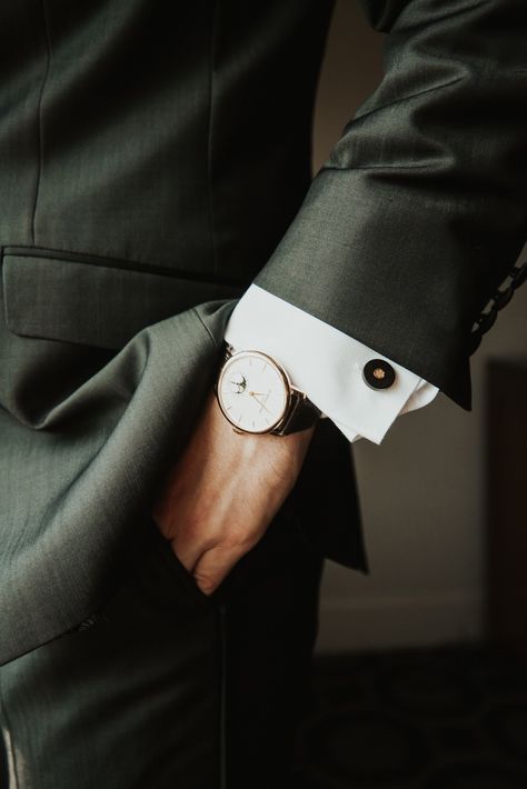 Country club weddings are what dreams are made of! This gorgeous summer wedding was so perfect and every detail was amazing. I love capturing photos of brides and grooms getting ready for one of the best day's of their lives! I loved capturing all the small details of this wedding from the grooms cufflinks and watch to what perfume the bride used! #newyorkweddingphotographer #destinationweddingphotographer #groom #weddingdetails #brideandgroom #weddingphotoraphyideas #tuxedo #groomssuit #bride Wedding Guys Getting Ready, Groom Wedding Watch, Getting Ready Detail Shots, Small Detail Wedding Photos, Wedding Groom Photography, Groomsmen Detail Photos, Groom Sitting Poses, Groom Details Photography, Groom Shots Wedding