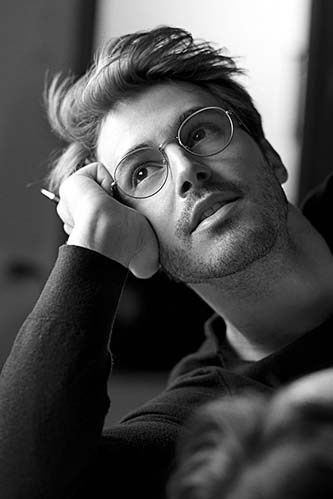 Wearing Glasses to Look Good: Yes or No? Oval Face Men, Mens Photoshoot Poses, Portrait Photography Men, Men Photoshoot, Man Photography, Men Photography, Boy Photography Poses, Vintage Eyeglasses, Trik Fotografi