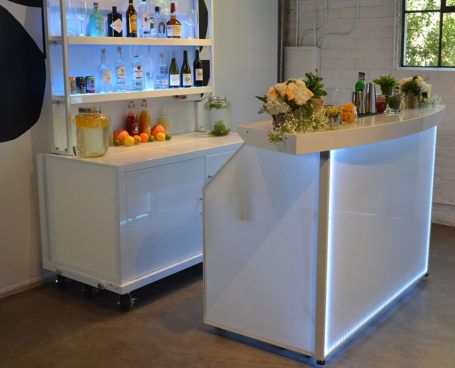 The Portable Bar Company - Product Gallery Bartender Cart, Mobile Bar Ideas Pop Up, Portable Bar Design, Mobile Cocktail Bar Design, Pop Up Bar Ideas, Mobile Bar Set Up, Diy Portable Bar, Portable Bar On Wheels, Mobile Bar Design