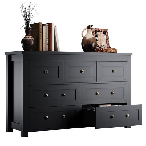 Bedroom chest of drawers styling