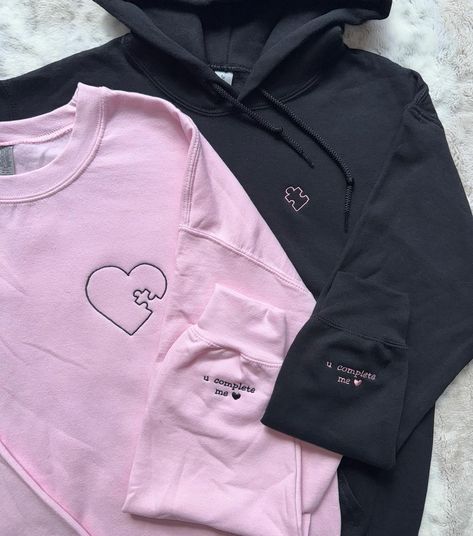 If they sent this to you, they wanna get matching hoodies🤭💕 some recent orders🌷 This gift is something they will wear forever & when they wear it they’ll be reminded of how much love & appreciation you have for them🫶🏼 SHOP NOW~Link in bio<3 ~~ #anniversary #anniversarygift #gift #embroiderymachine #embroidery #custominitials #asmr #embroideryasmr #SmallBusiness #bfgiftideas #gfgiftideas #boyfriendgiftideas #girlfriendgiftideas #matchingcouplesoutfits #matchingcouples #matchingcouplehood... Couple Hoodies Ideas Design, Matching Couples Hoodies, Hoodies Design Ideas, 3 Anniversary, Meaningful Gift Ideas, Matching Hoodies For Couples, Matching Hoodies, Trendy Shirt Designs