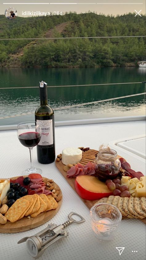 Wine Asthetic Picture, Wine And Cheese Aesthetic, Wine Asethic, Wine Tasting Aesthetic, Food With Wine, Red Wine And Cheese, Red Wine Aesthetic, Food With A View, Red Wine Cheese