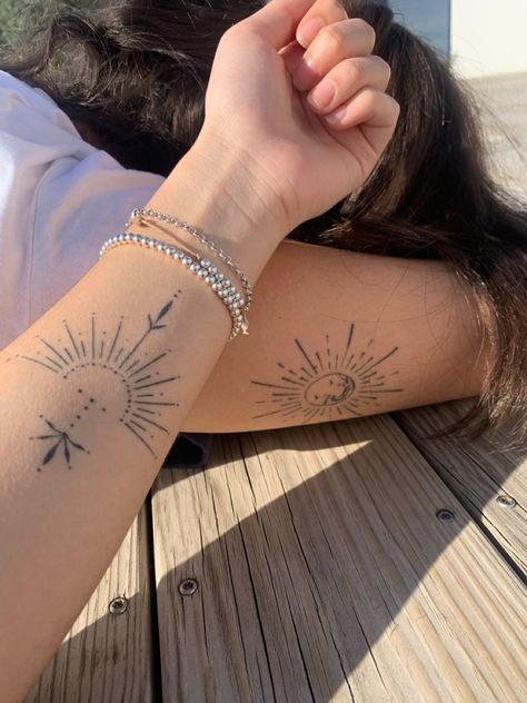 Boho Tattoo Ideas Hippie Bohemian, Tattoo Pols, Tattoo Ideas Hippie, Boho Tattoo Ideas, Boho Tattoo, Boho Tattoos, Sun Tattoos, Spiritual Tattoos, Feminine Tattoos