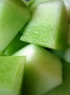 honey dew melon Honey Dew Aesthetic, Honey Dew, Honeydew Color Aesthetic, Major Melon Mountain Dew, Honeydew Appetizer, Honey Dew Melon Juice Recipe, Honey Dew Melon, Green Lemonade, Growing Grass