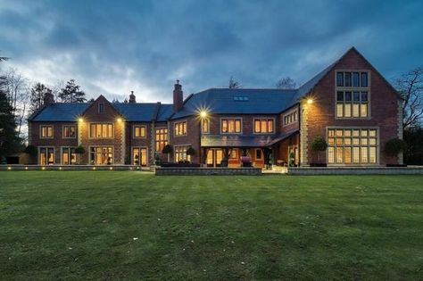 Bedroom Mansion, Manchester House, Huge Mansions, Large Driveway, Pool Rooms, Entrance Porch, Expensive Houses, Cinema Room, Greater Manchester