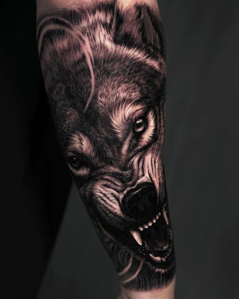 Arm Tattoos Wolf, Howling Wolf Tattoo, Lone Wolf Tattoo, Wolf Tattoos For Women, Wolf Tattoo Ideas, Wolf Tattoos Men, Wolf Clothing, Wolf Tattoo Sleeve, Wolf Silhouette