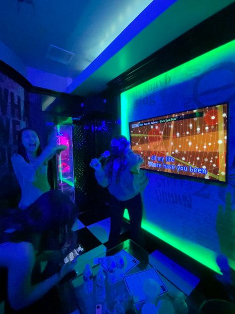 Night Club Aesthetic, Karaoke Night, Karaoke Room, Karaoke Party, It Girls, 18th Birthday Party, Summer Plans, 14th Birthday, 17th Birthday